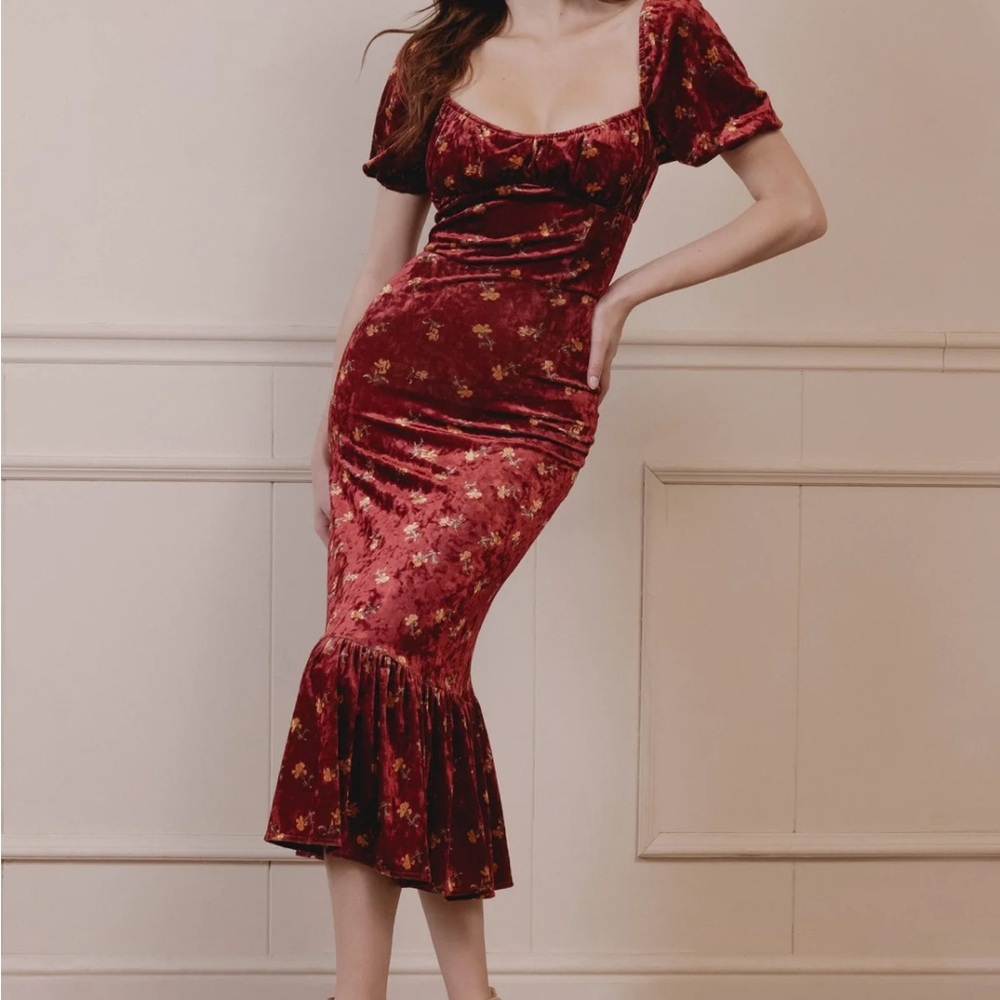 LaitCollection Brielle Velvet Midi Dress, Size Small, Red, New with tags